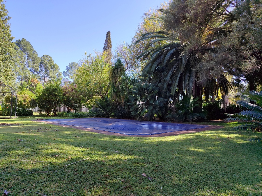 5 Bedroom Property for Sale in Stilfontein North West